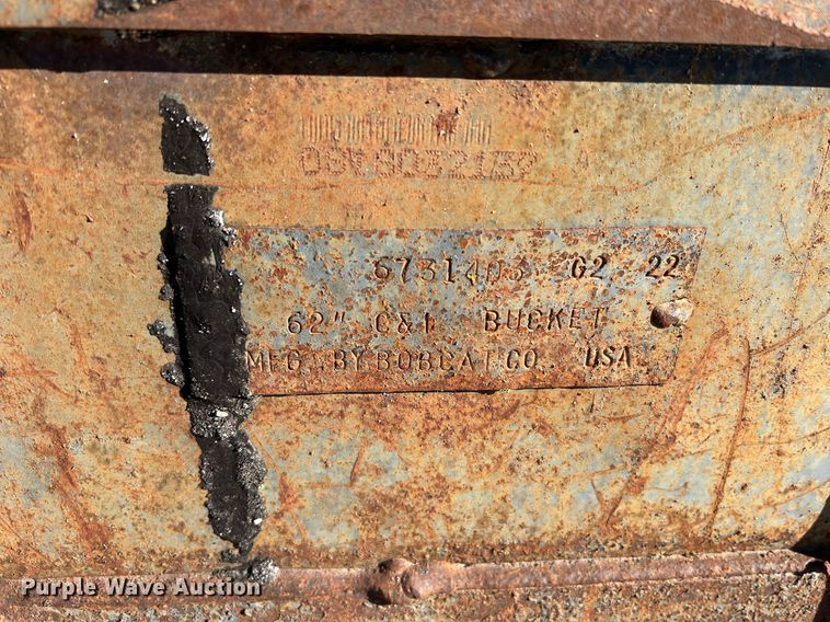 image for item NA9281 Bobcat skid steer bucket