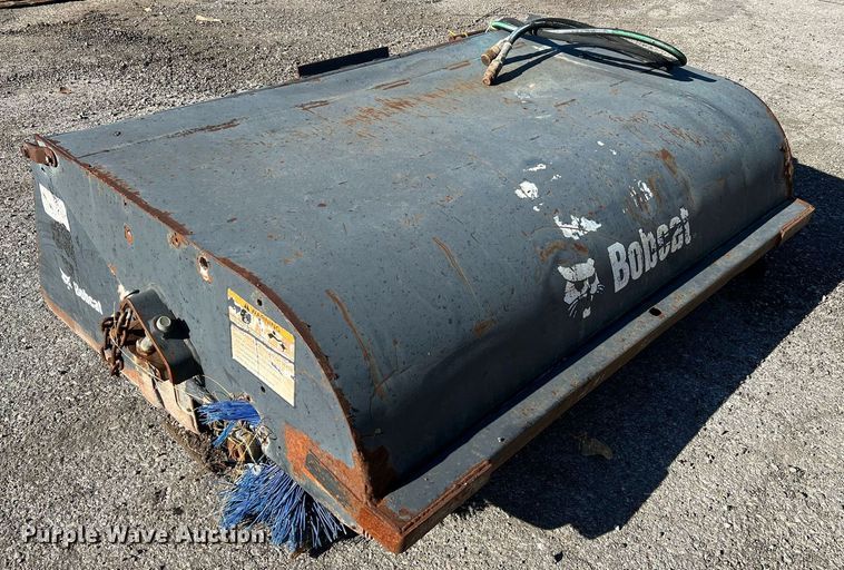 image for item NA9282 Bobcat skid steer broom