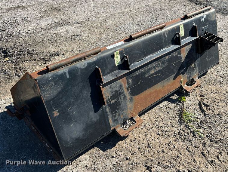 image for item NA9284 Skid steer bucket