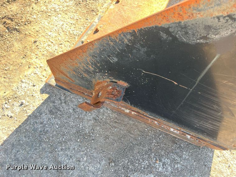 image for item NA9284 Skid steer bucket