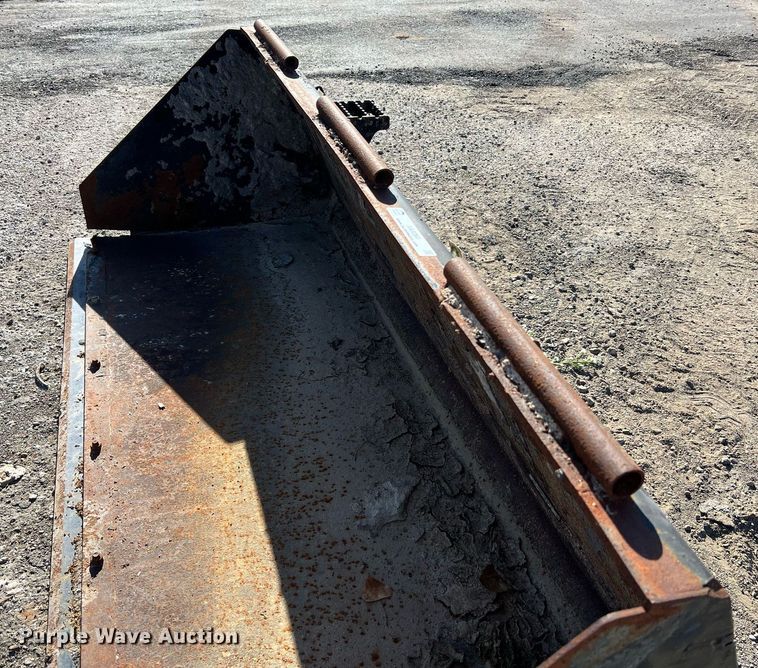 image for item NA9284 Skid steer bucket