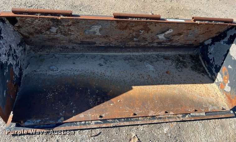 image for item NA9284 Skid steer bucket