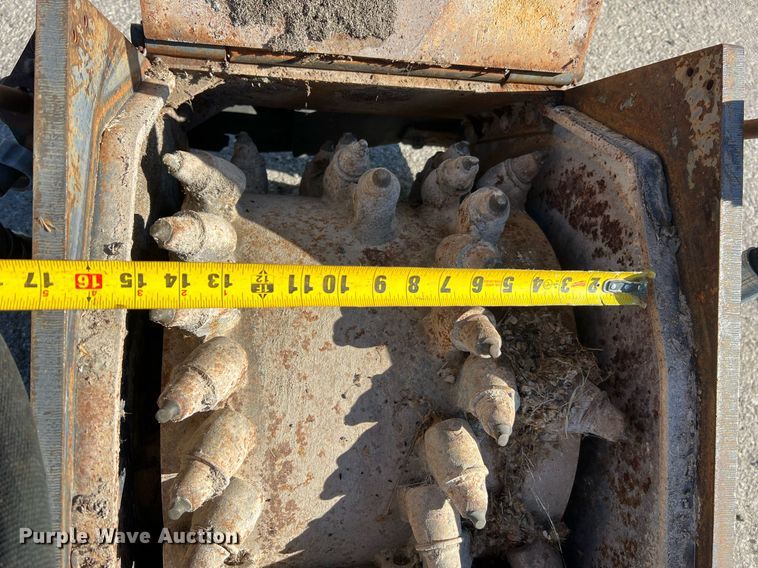 image for item NA9285 Bobcat skid steer cold planer