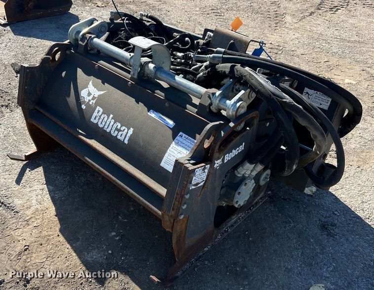 image for item NA9286 2010 Bobcat 40 skid steer cold planer