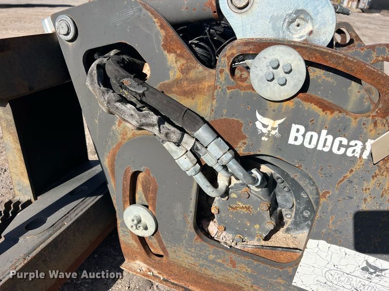 image for item NA9286 2010 Bobcat 40 skid steer cold planer