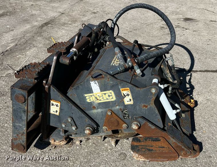 image for item NA9287 Caterpillar PC6 skid steer cold planer