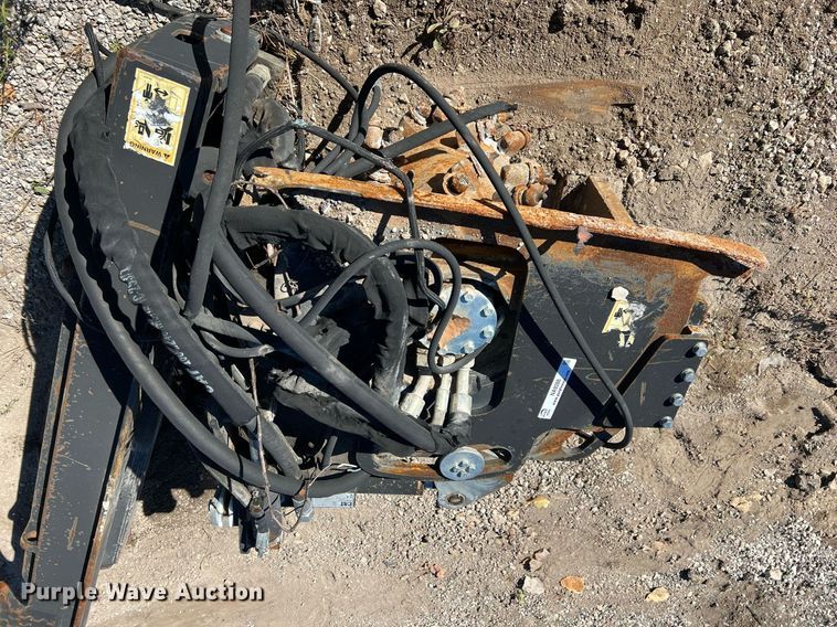 image for item NA9288 2006 Caterpillar PC205 skid steer cold planer