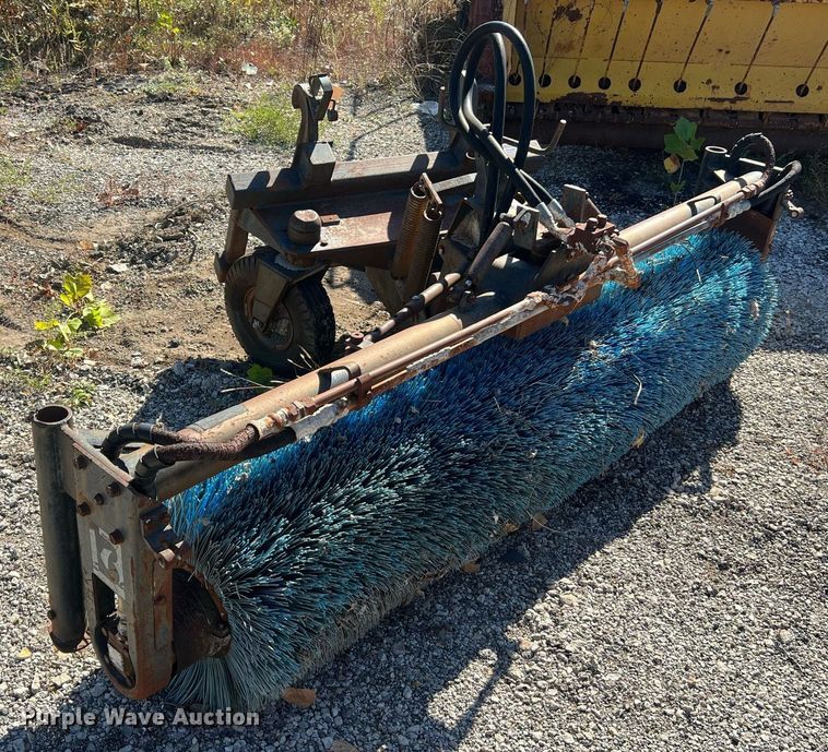 image for item NA9291 Fleco 5804F1 wheel loader broom 