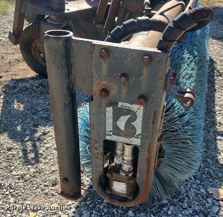 image for item NA9291 Fleco 5804F1 wheel loader broom 