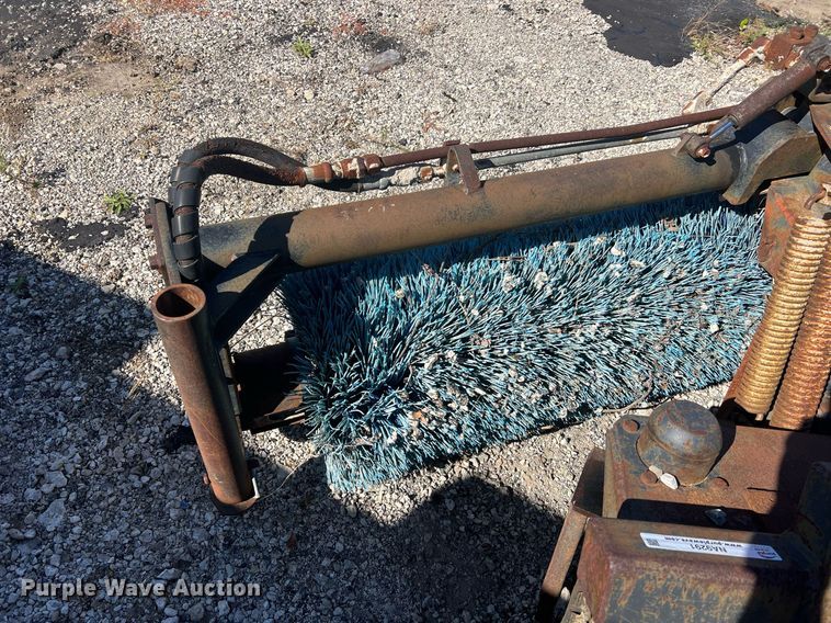 image for item NA9291 Fleco 5804F1 wheel loader broom 