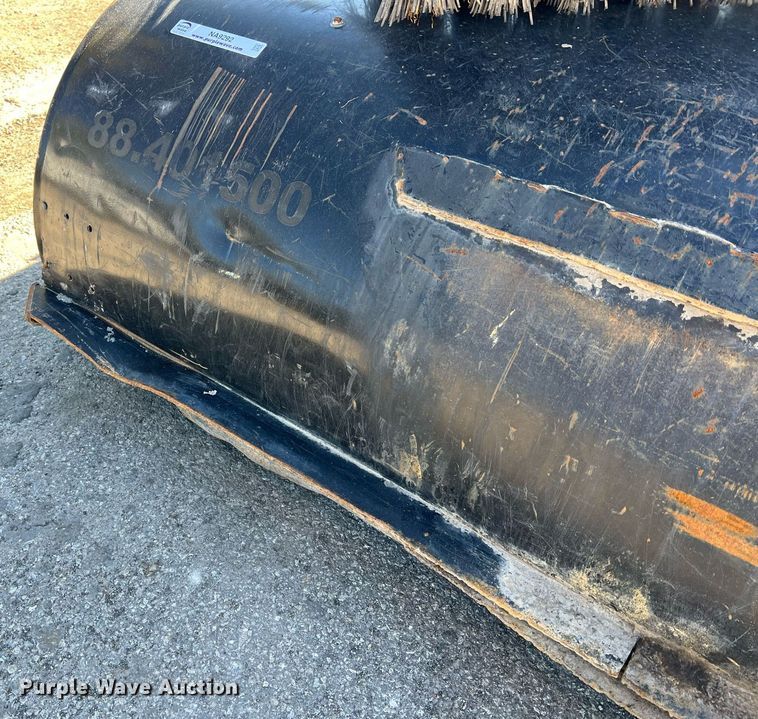 image for item NA9292 2014 Caterpillar BP118C skid steer broom