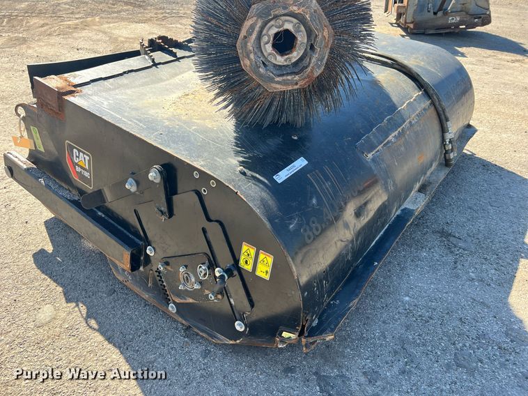 image for item NA9292 2014 Caterpillar BP118C skid steer broom