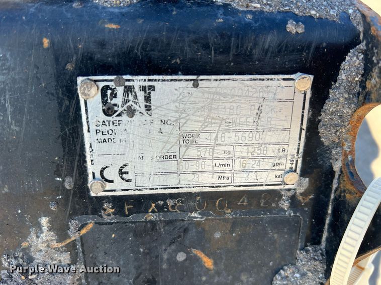 image for item NA9292 2014 Caterpillar BP118C skid steer broom