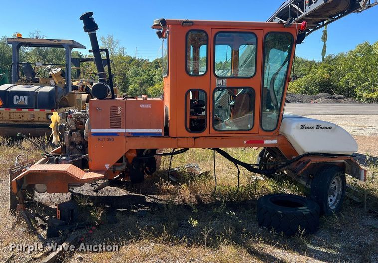 image for item NA9299 2012 Broce RJT350 broom