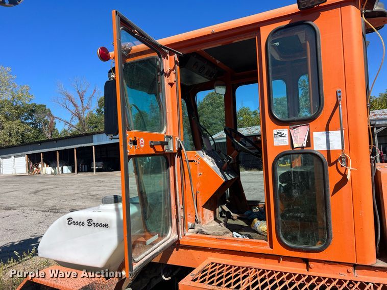 image for item NA9299 2012 Broce RJT350 broom