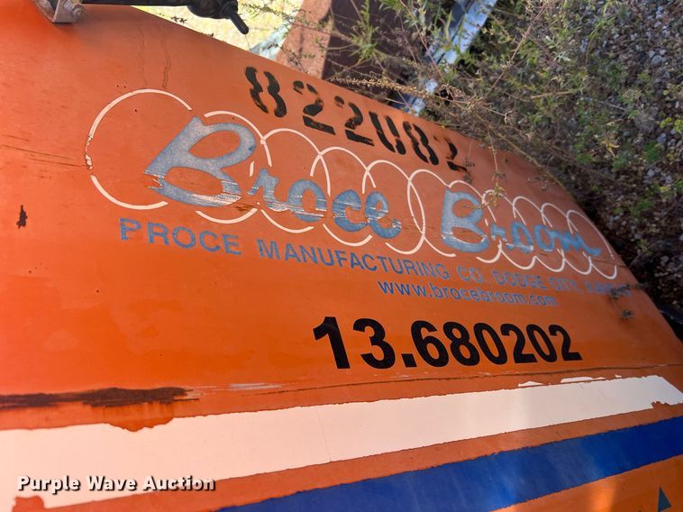 image for item NA9299 2012 Broce RJT350 broom