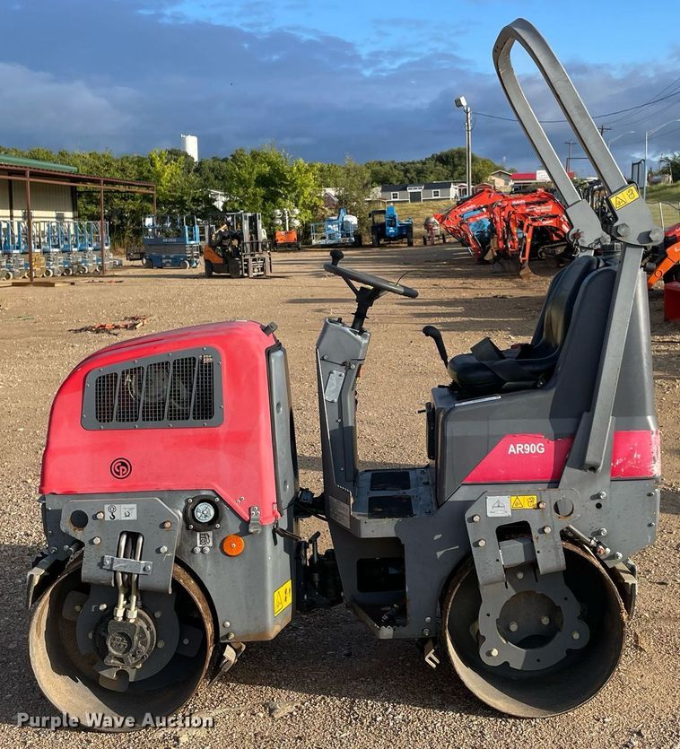 image for item NA9552 Chicago Pneumatic AR90G  double drum vibratory roller