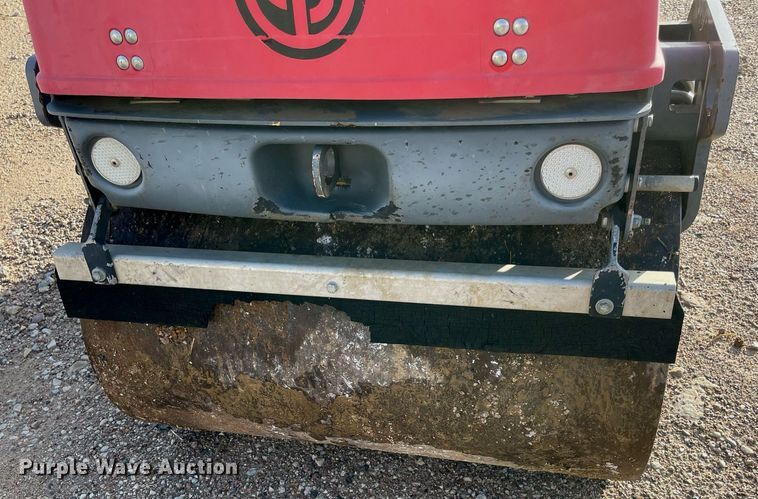 image for item NA9552 Chicago Pneumatic AR90G  double drum vibratory roller