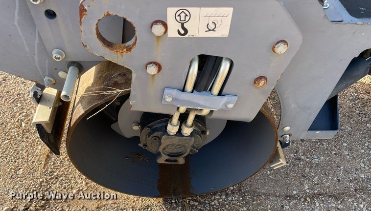 image for item NA9552 Chicago Pneumatic AR90G  double drum vibratory roller