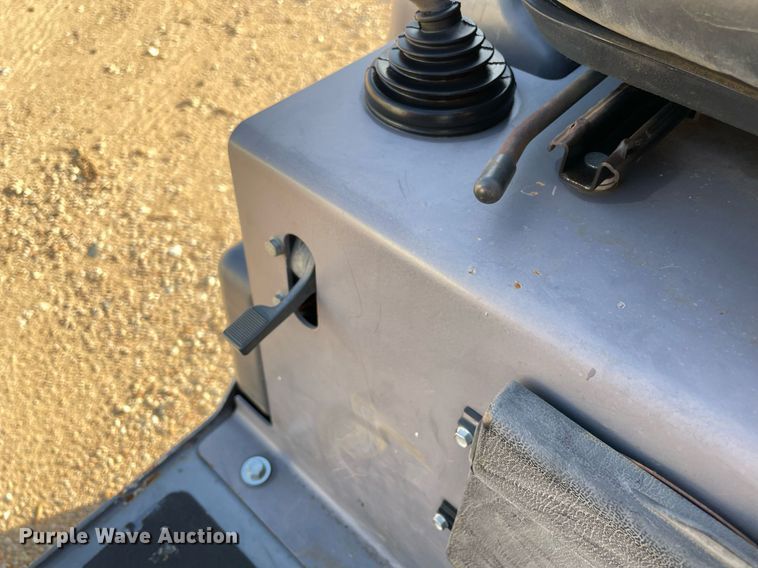 image for item NA9552 Chicago Pneumatic AR90G  double drum vibratory roller