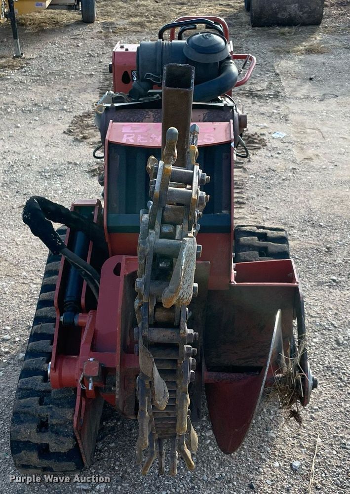 image for item NA9553 2017 Ditch Witch C30X  trencher