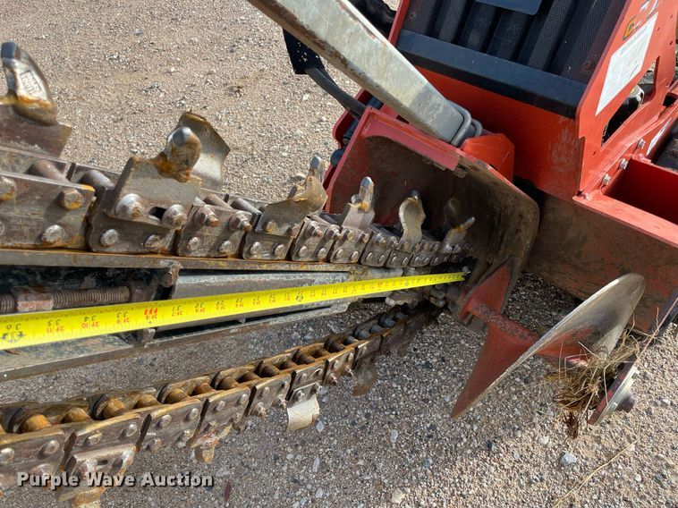 image for item NA9553 2017 Ditch Witch C30X  trencher