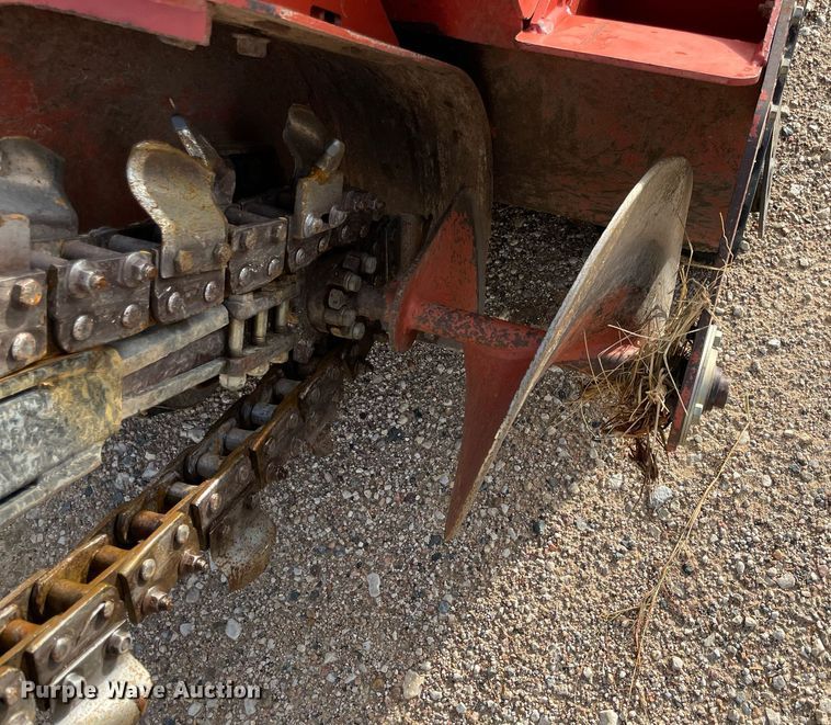 image for item NA9553 2017 Ditch Witch C30X  trencher