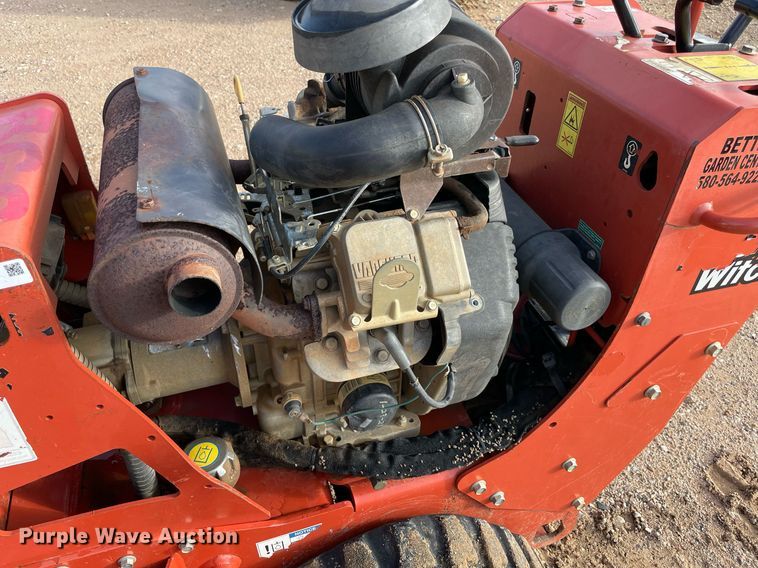 image for item NA9553 2017 Ditch Witch C30X  trencher