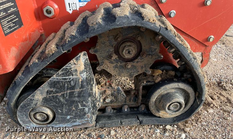 image for item NA9553 2017 Ditch Witch C30X  trencher