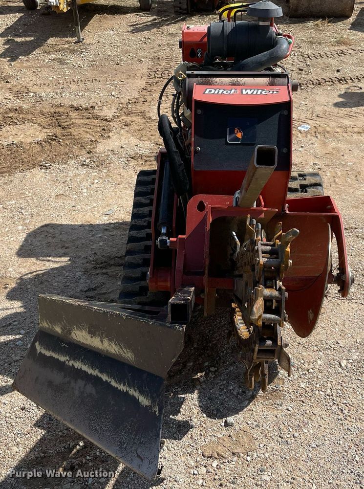 image for item NA9554 2020 Ditch Witch C30X  trencher