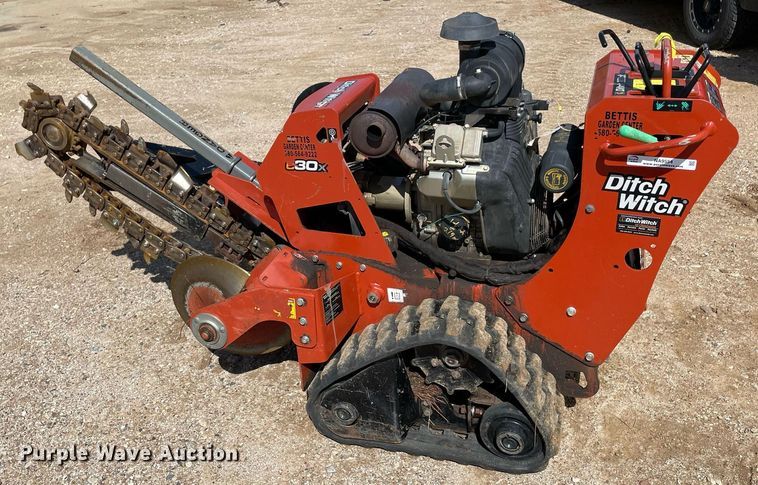 image for item NA9554 2020 Ditch Witch C30X  trencher
