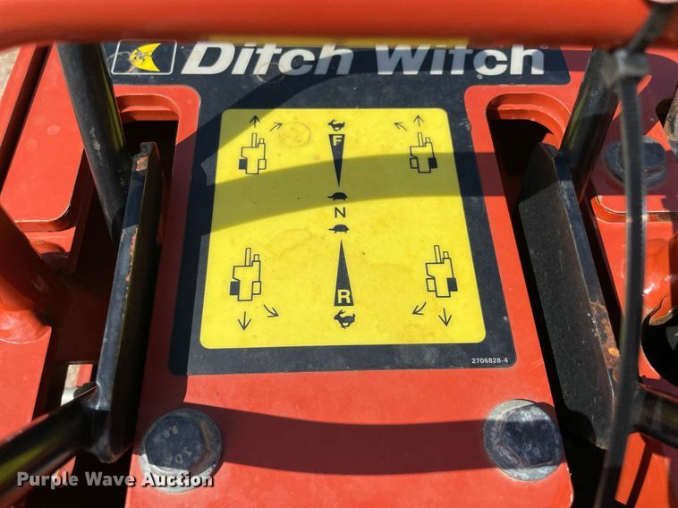 image for item NA9554 2020 Ditch Witch C30X  trencher