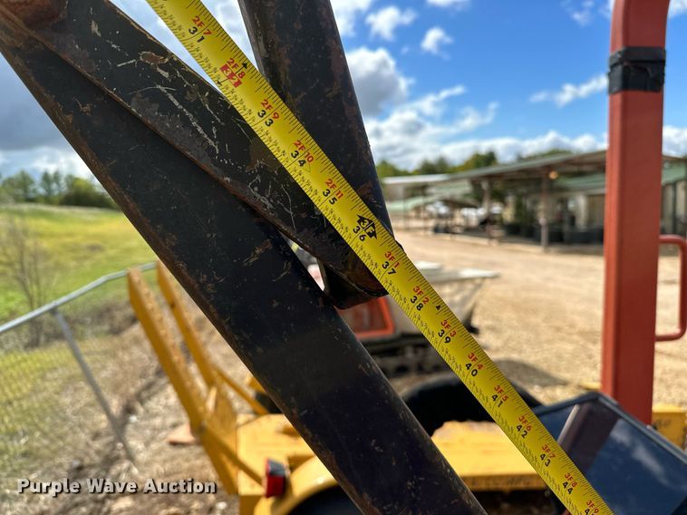 image for item NA9555 2012 Ditch Witch RT45  trencher