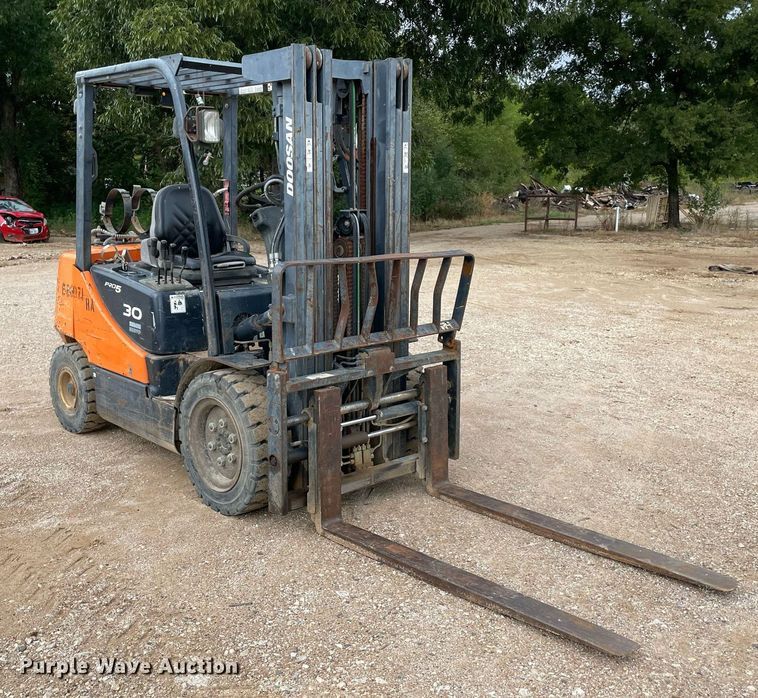 image for item NA9556 Doosan G30P-5  forklift