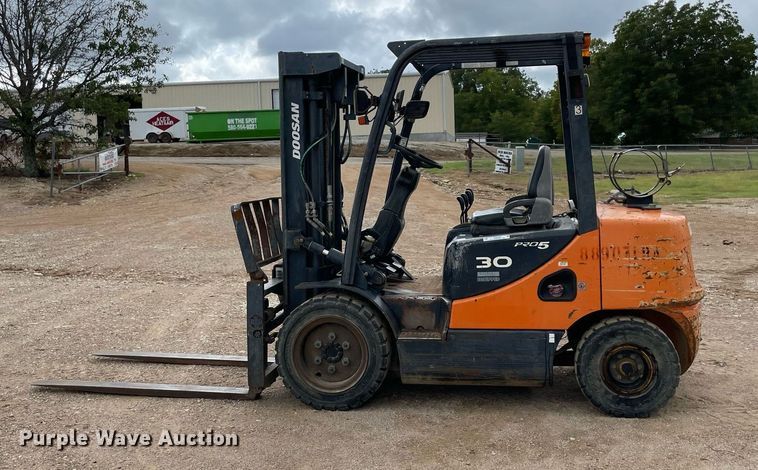 image for item NA9556 Doosan G30P-5  forklift