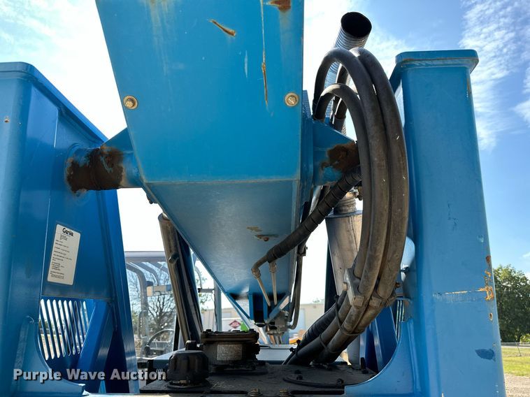 image for item NA9558 2008 Genie GTH-636  telehandler