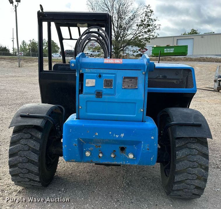 image for item NA9559 2016 Genie GTH-5519  telehandler