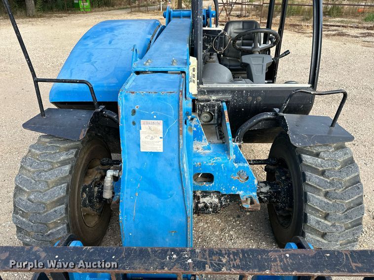 image for item NA9559 2016 Genie GTH-5519  telehandler