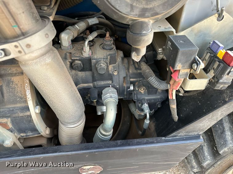 image for item NA9559 2016 Genie GTH-5519  telehandler