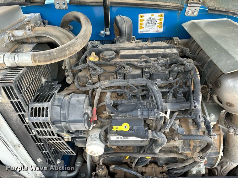 image for item NA9559 2016 Genie GTH-5519  telehandler