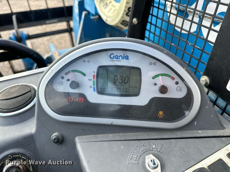 image for item NA9559 2016 Genie GTH-5519  telehandler