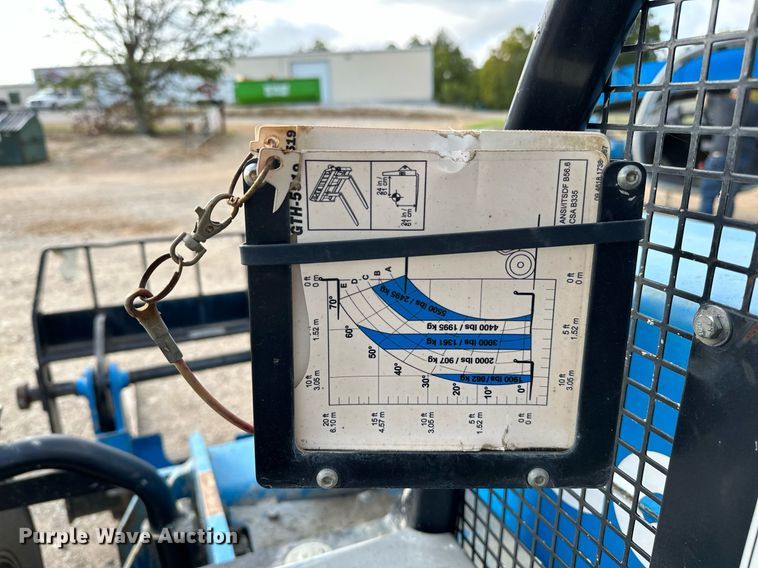 image for item NA9559 2016 Genie GTH-5519  telehandler