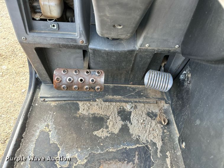 image for item NA9559 2016 Genie GTH-5519  telehandler