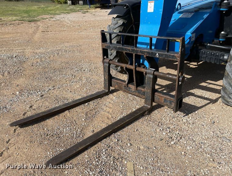 image for item NA9562 2018 Genie GTH-636  telehandler