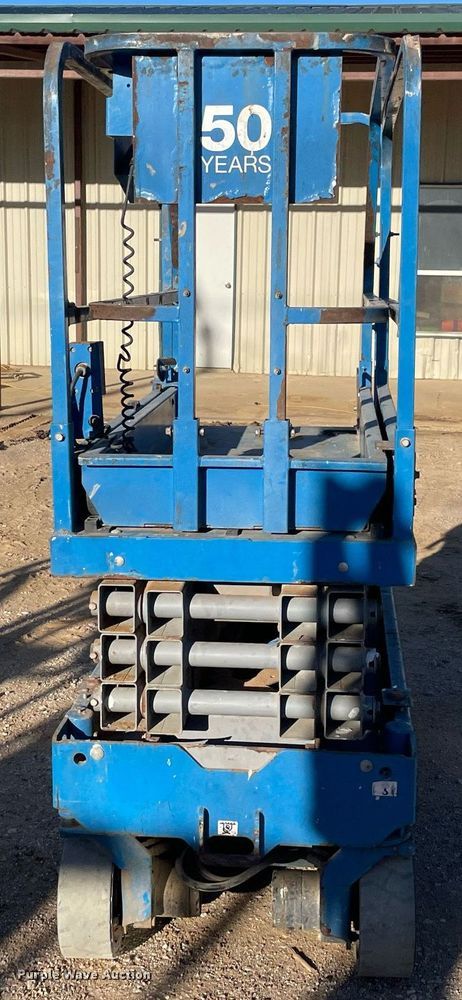 image for item NA9563 2016 Genie GS-1930  scissor lift