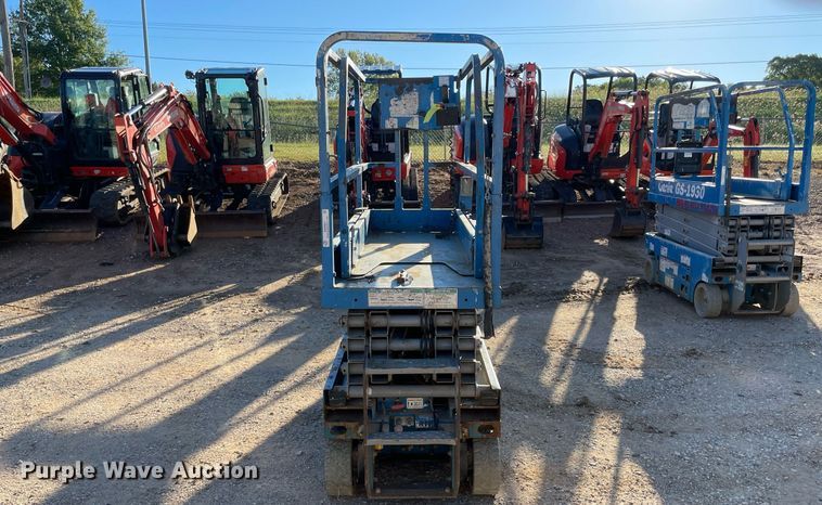 image for item NA9563 2016 Genie GS-1930  scissor lift