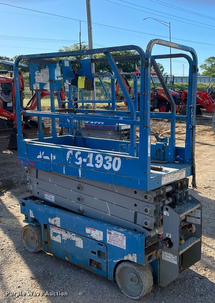 image for item NA9563 2016 Genie GS-1930  scissor lift