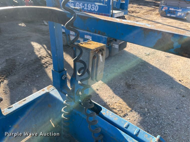 image for item NA9563 2016 Genie GS-1930  scissor lift