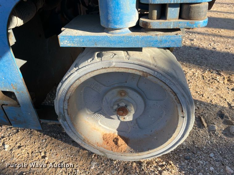 image for item NA9563 2016 Genie GS-1930  scissor lift