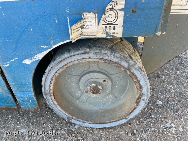 image for item NA9563 2016 Genie GS-1930  scissor lift